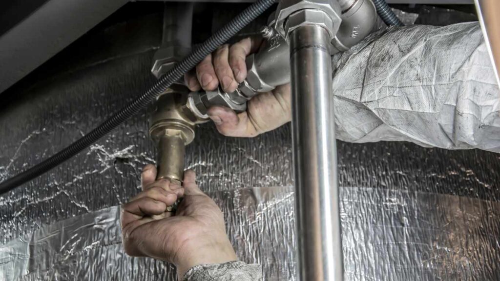 Emergency plumbing service